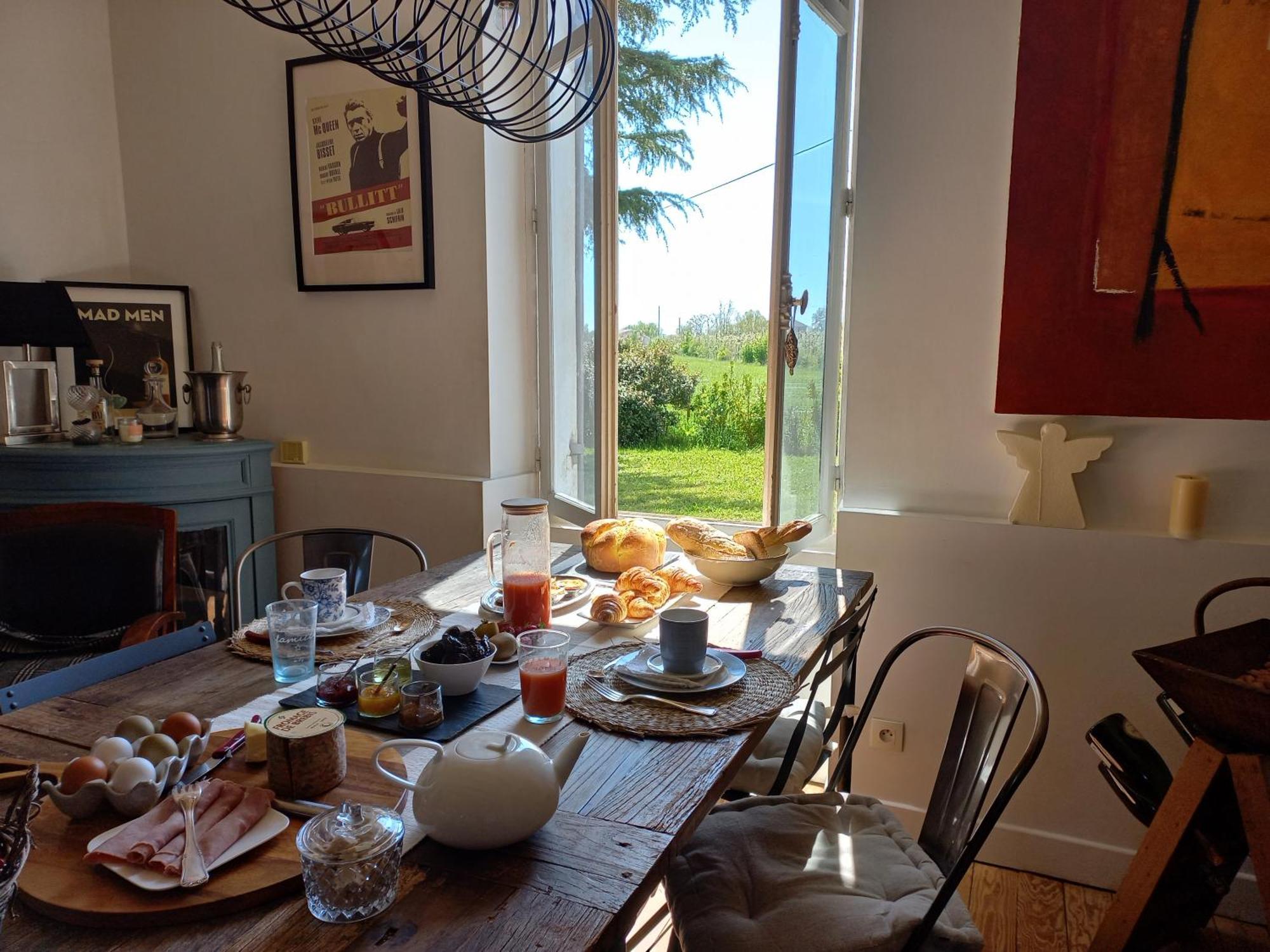 L' Embellie Sur Lot Bed & Breakfast Sainte-Livrade-sur-Lot Luaran gambar